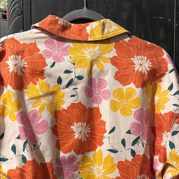 Emily Wonder Vibrant Floral Jean Jacket - Picture 9 of 10